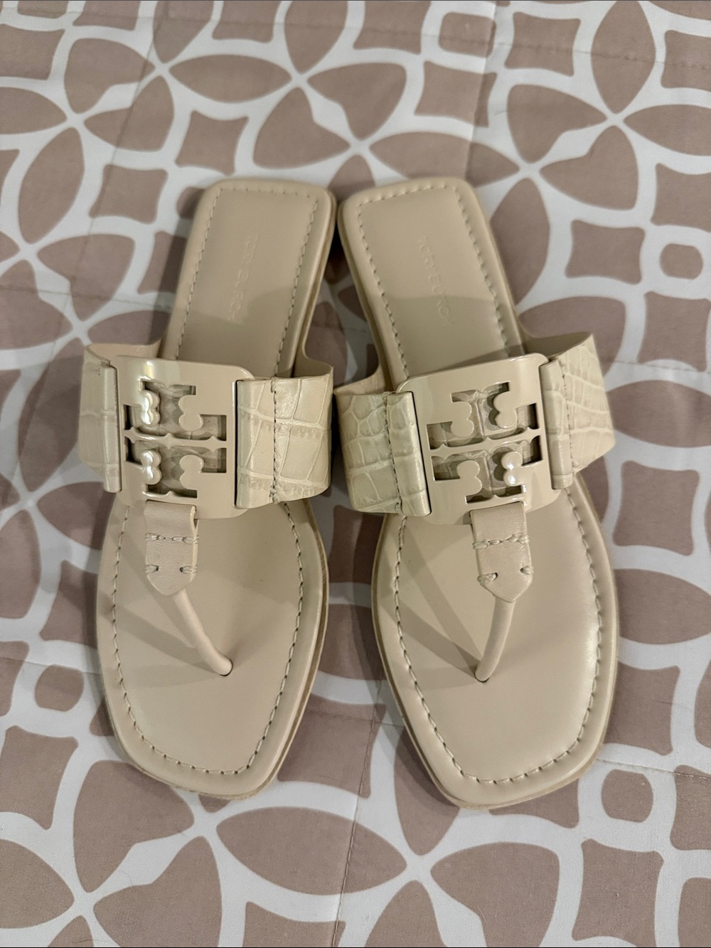 Tory Burch Georgia Cream Croc-Embossed Logo Thong Sandals